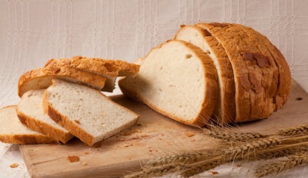Ce poți păți dacă mănânci prea multă pâine?