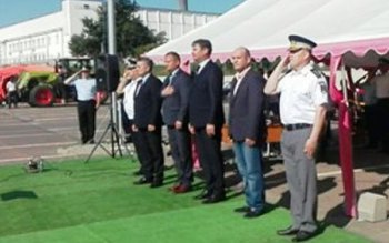 Pompieri din șase județe şi …