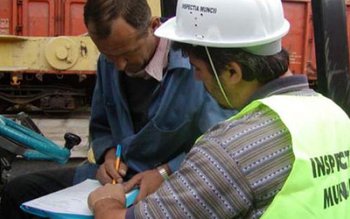 Peste 100 de angajatori verificați …