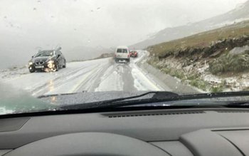 Ninsoare în mijlocul verii, la …