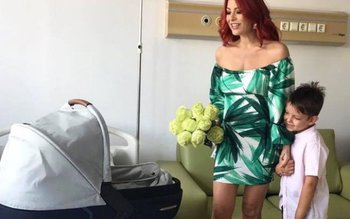 Ce nume a ales Elena …