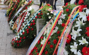 Tragedie: primarul unui oraş găsit …