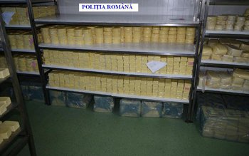 Peste 1.300 de kg de …