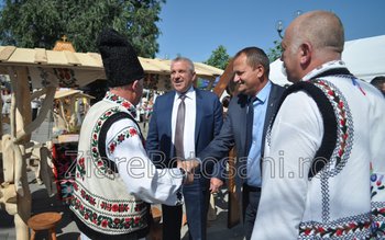 Oficialitățile județului prezente la deschiderea …