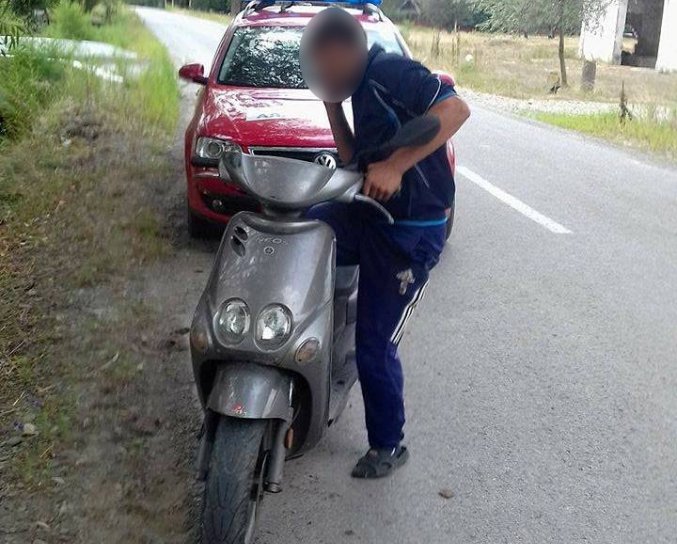 Minor fără permis de conducere depistat în trafic cu un scuter neînregistrat