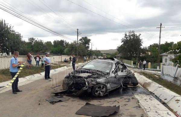 Accident violent! Copil rănit după ce un tânăr a scăpat de sub control un BMW