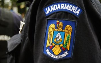 Agresorul la jandarmerie, victima la …