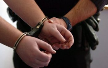 Posesor al unui mandat de …