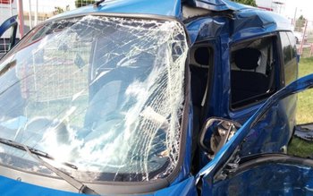 Doi tineri de 23 de …