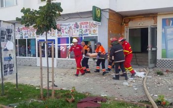 EXPLOZIE puternică într-un apartament din …