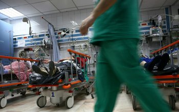 Rănitul din explozia din Primăverii, …