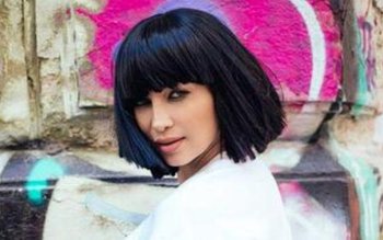 Lora a fost o fată …