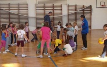 Moarte suspectă a unui elev …