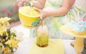 Fierbeți o lămâie seara și …