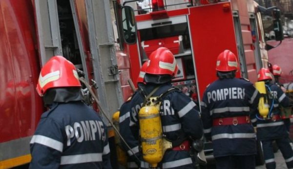 Pompierii militari mai aproape de 30.000 de cetăţeni din zona oraşului Flămânzi