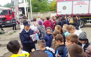 Sute de elevi botoșăneni au …