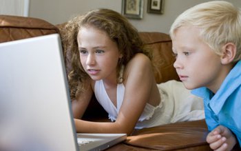 E oficial! Cont pe reţelele …