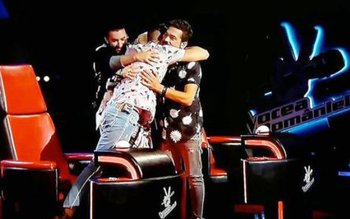 Adi Despot, îmbrățișat de colegi …