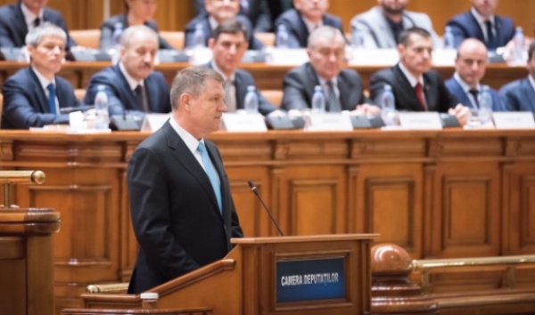 Președintele Iohannis a promulgat legea care modifică Statutul deputaților și senatorilor