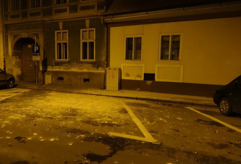 Casa unde locuiește un parlamentar din Botoșani afectată de vântul puternic - FOTO