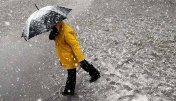 Alertă METEO: Ploi şi ninsori în toată ţara, începând de miercuri