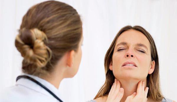 Ce boli pot ascunde durerile în gât?