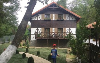 A murit de cancer la …