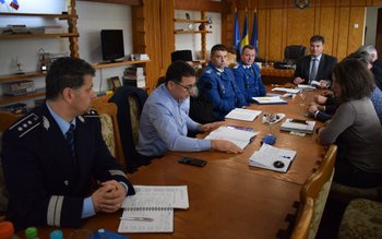 Instituţia Prefectului, sesizată în privinţa …