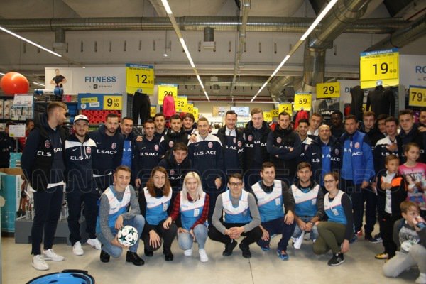 FC Botoșani s-a întâlnit cu suporterii la Decathlon