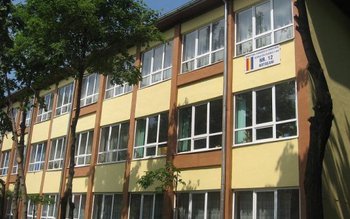 Polițiștii botoșăneni la Școala Gimnazială …