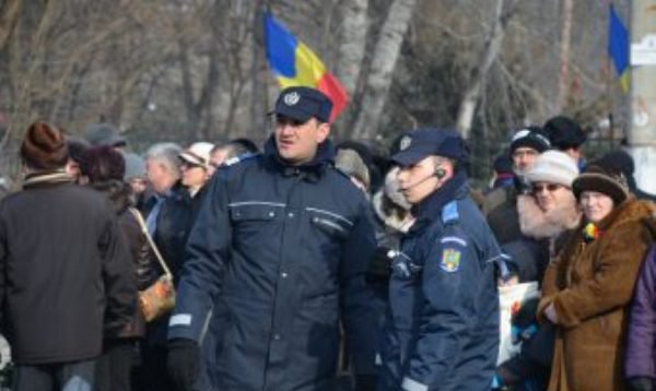 Manifestări de protest sub protecția jandarmilor