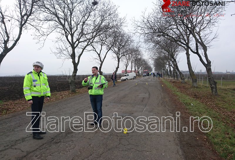 Tragedie pe drumul Botoșani – Roma! Femeie strivită de mașina în care se afla - FOTO