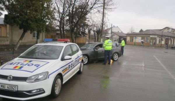 Minor ajuns la spital în urma unui accident produs de un bărbat beat, fără permis și care a furat o mașină