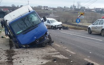 Impact frontal pe drumul Botoșani-Suceava! …