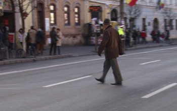 Zeci de pietoni amendați de …