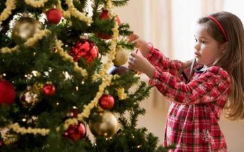 Când se împodobeşte bradul de …