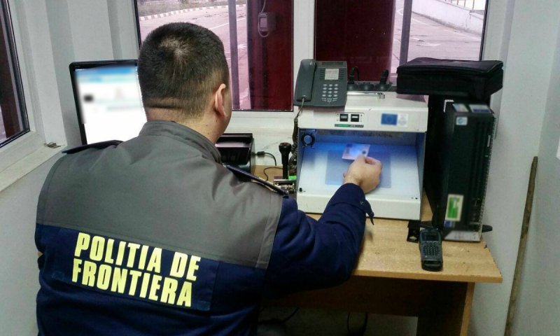 Permis de conducere fals, depistat la controlul de frontieră