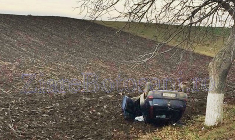 ACCIDENT! Depășire făcută fără cap și o manevră de evitare terminată pe câmp. Două persoane au ajuns la spital – FOTO