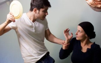 „Nu am lovit-o, s-a împiedicat …