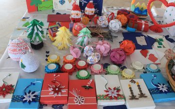 Expoziție caritabilă: „Magia sărbătorilor de …