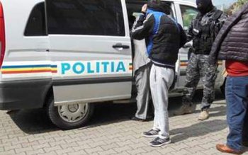 Inele false la schimb cu …