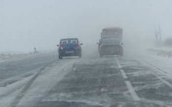 Atenție! Echipați-vă corespunzător autoturismul când …