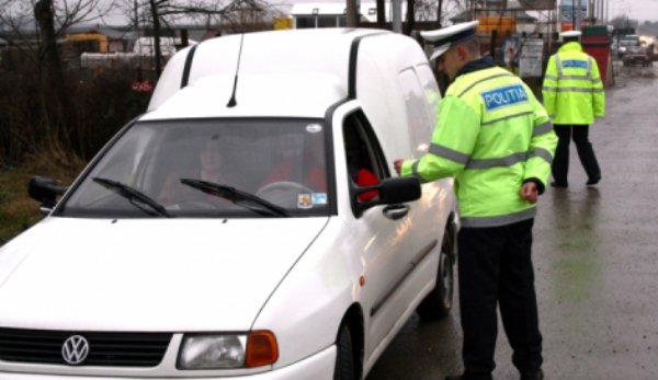 Capcană în portbagaj! Acesta este detaliul pe care îl ignori zilnic şi te costă o amendă de 300 de lei