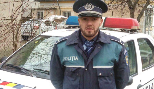 Polițist devenit erou, după ce a reușit să salveze un bărbat găsit spânzurat