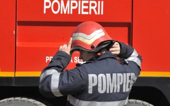 Zeci de misiuni ale pompierilor …