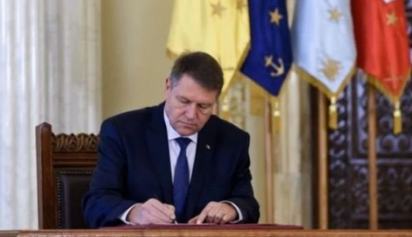 BOMBA ZILEI! Iohannis a luat prin surprindere toată românia! E oficial! A promulgat legea!