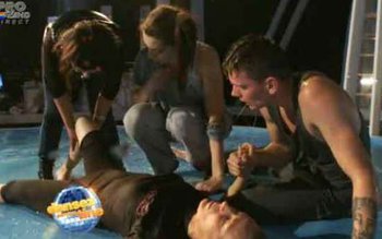 Monica Davidescu, a îngenuncheat PRO …