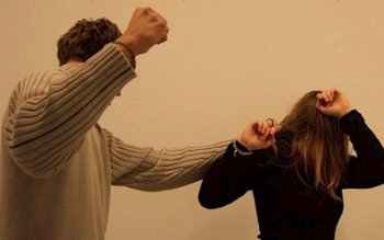 Scandal cu repetiţie pe strada …