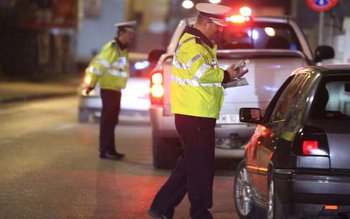 Sute de polițiști pe străzile …