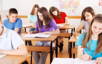 Atenţie, elevi! Bac-ul începe în …